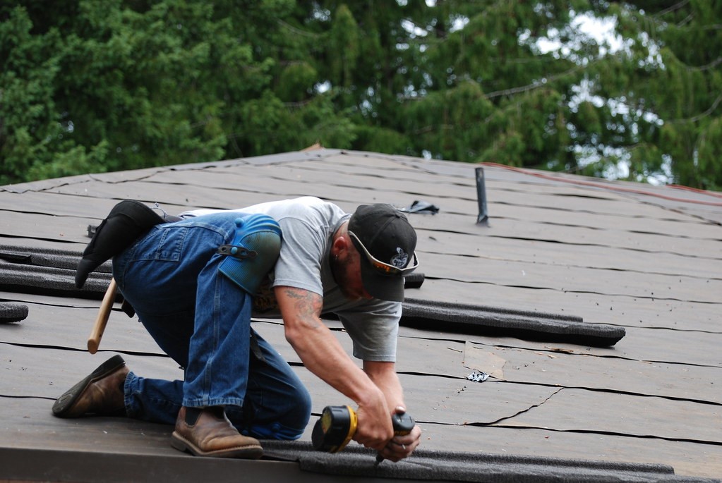 Dangers of DIY Roofing1