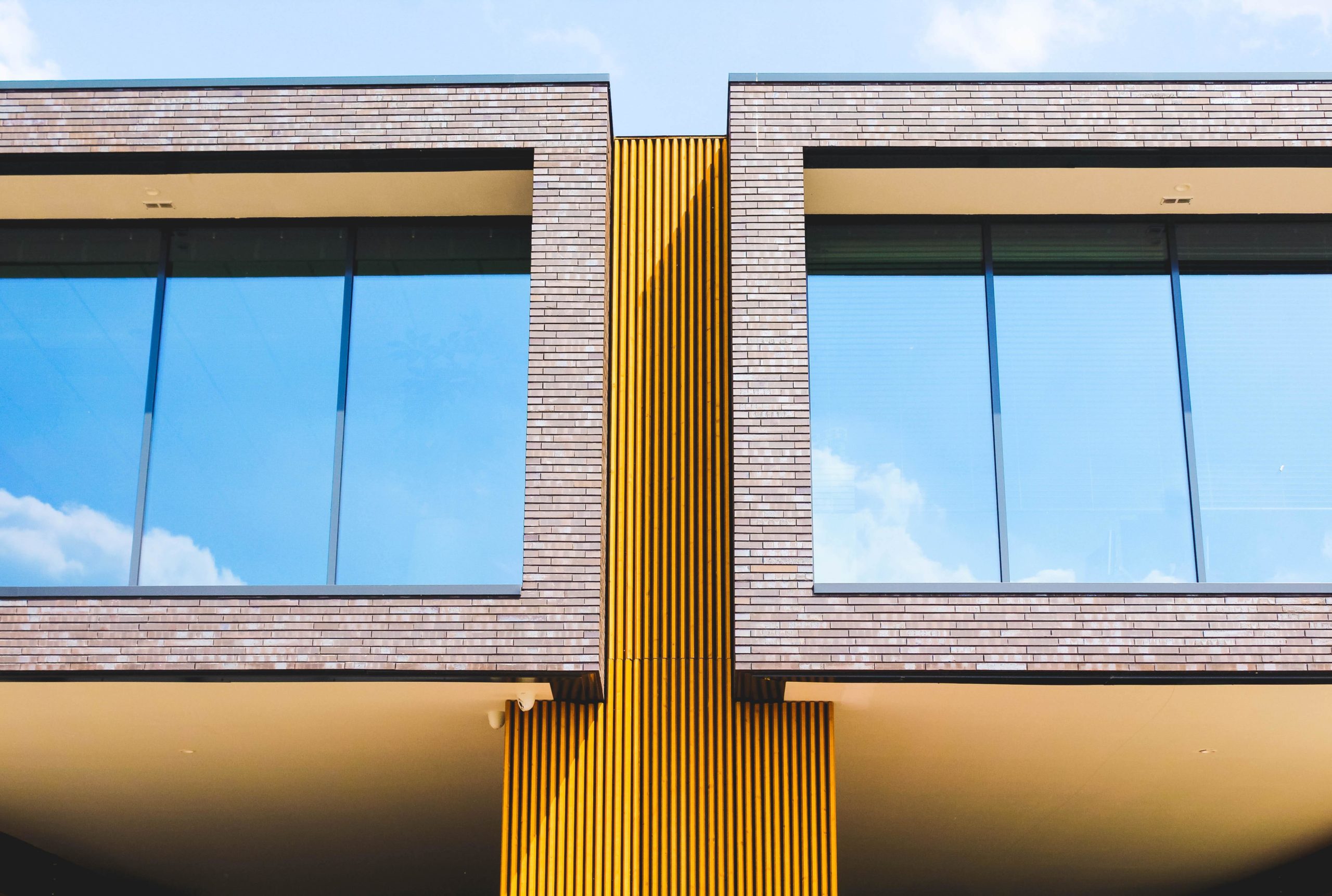 How Much Value Do Replacement Windows Add to a Home