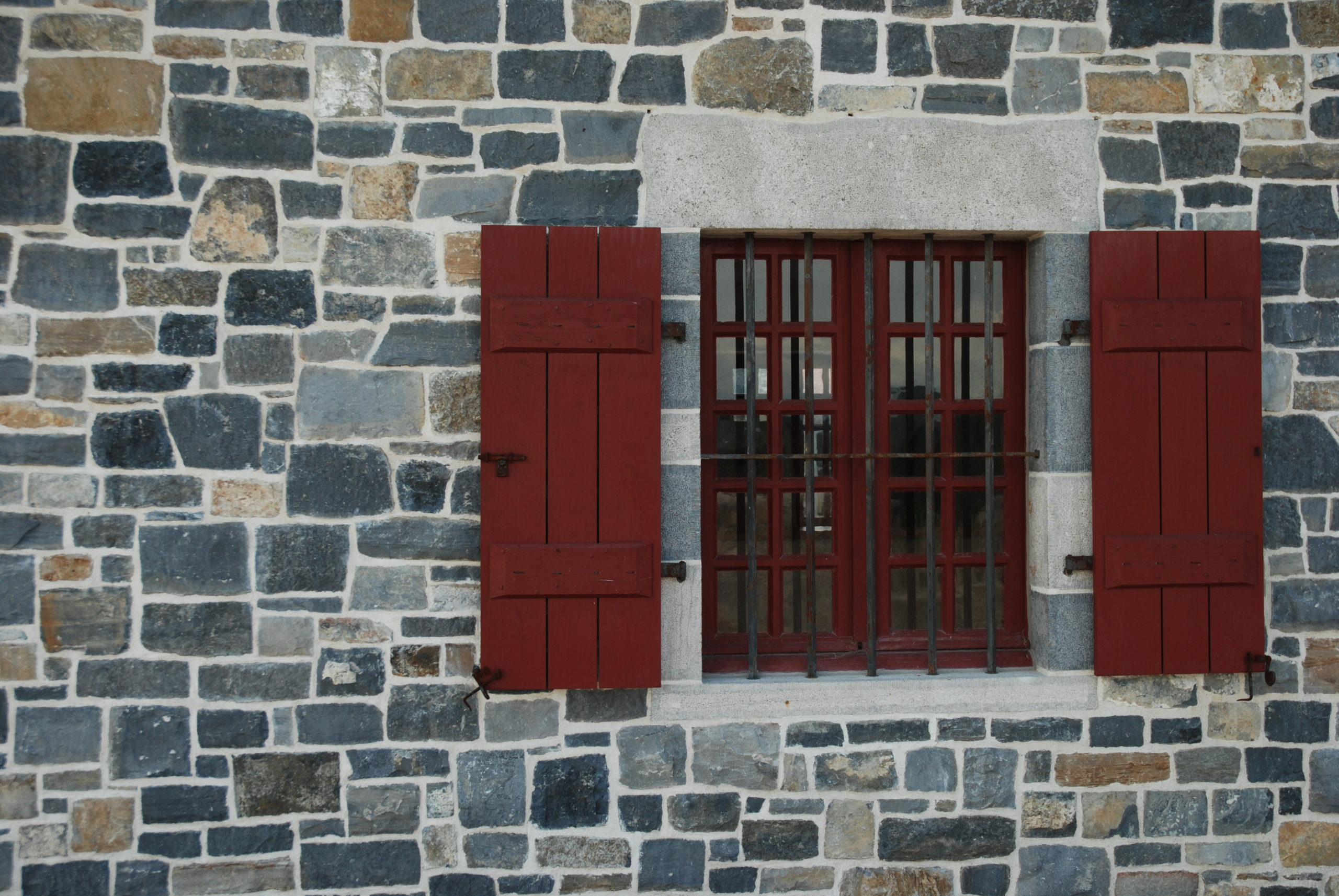 builder grade window